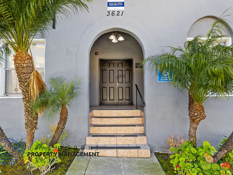 566 W. 17th St. — Photo 17