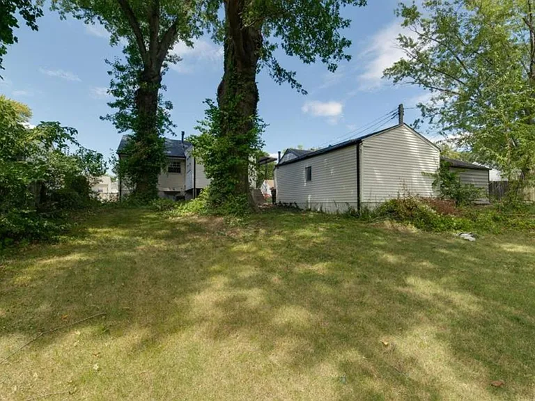 232 Cameron Rd — Photo 22
