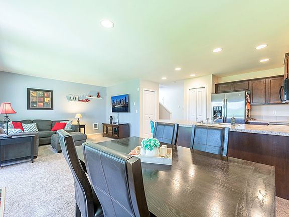 5th image of 18829 117th Avenue Ct E
