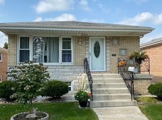 8054 Melvina Ave, Burbank, IL 60459