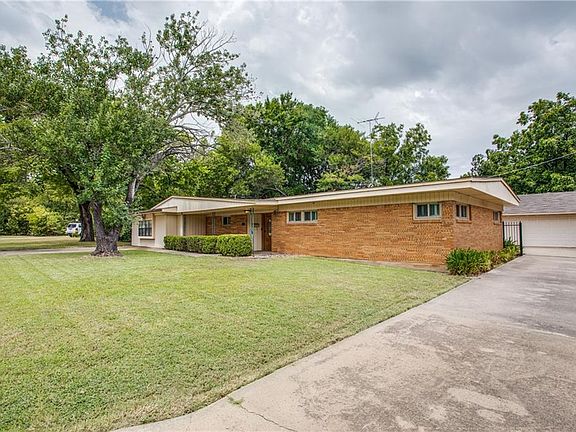 2nd image of 7101 Riviera Dr