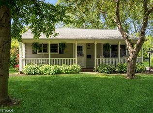 2103 Robin Ln, Rolling Meadows, IL 60008