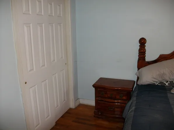 2240 Burnett Street image 21 of 26