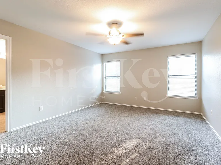 21699 Horseshoe Dr — Photo 8