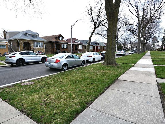 5th image of 128 Bohland Ave