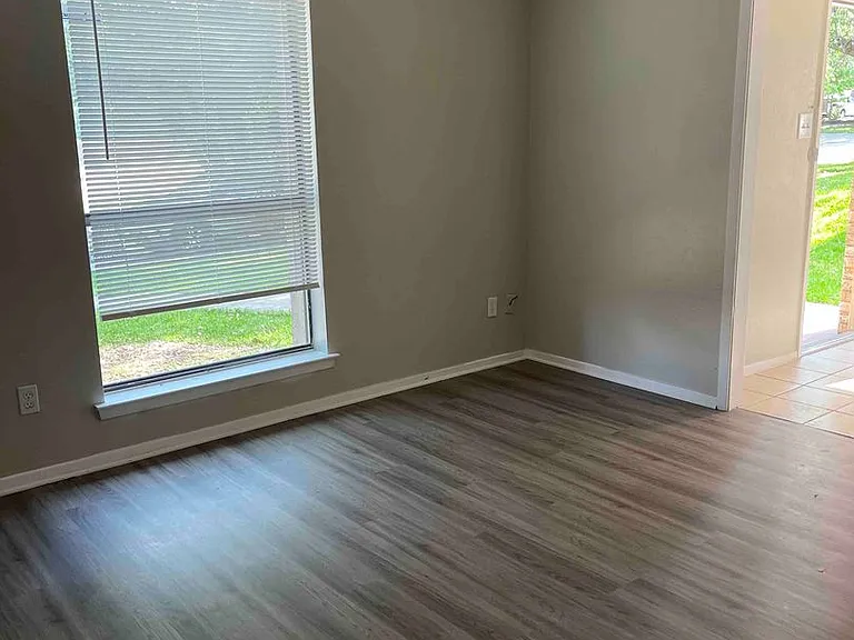 502 E Beltline Rd #B — Photo 5