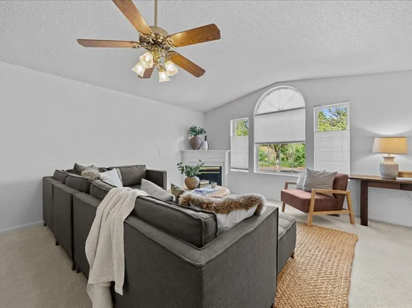 1344 Carriage Dr Unit 1344C, Hudson, WI 54016