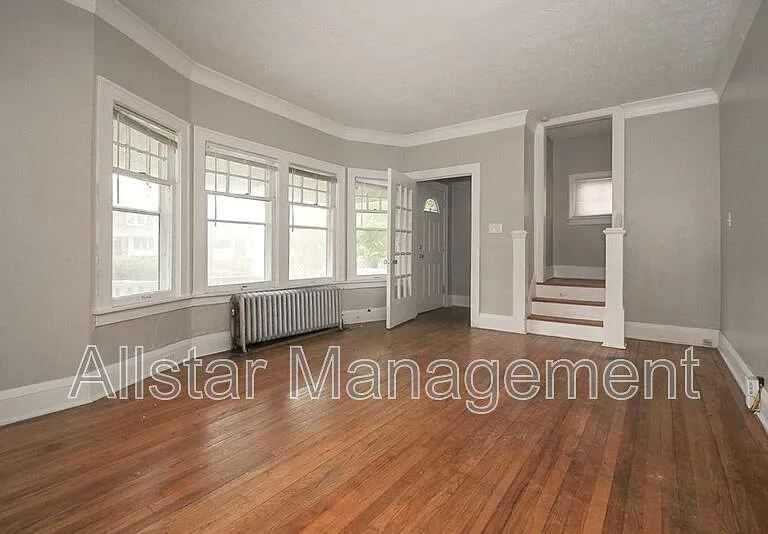 3065 E Derbyshire Rd — Photo 17