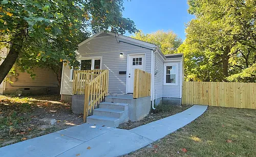 1244 Algonquin Pkwy Photo 1