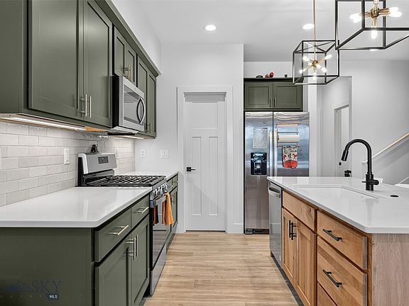 4th image of 3623 Laduke St