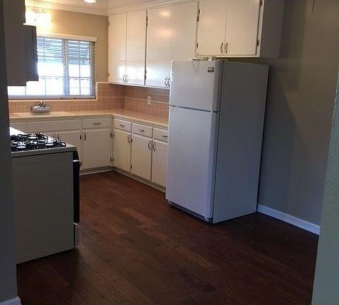 5th image of 334 Camille Ct APT A