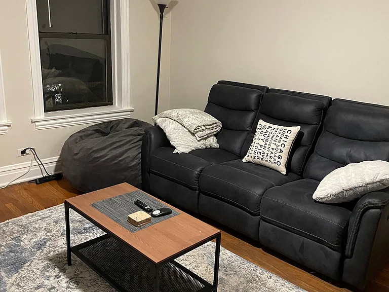 1054 W Lill Ave #3 — Photo 2