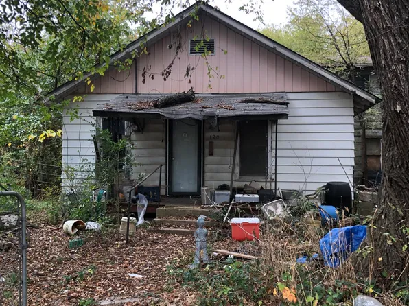 128 S Maple St, Copan, OK 74022