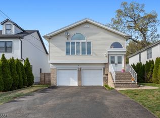 71 Parker Ave, Hawthorne Boro, NJ 07506