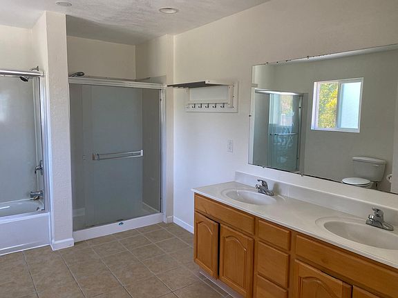 4th image of 7400 Sunkist Dr