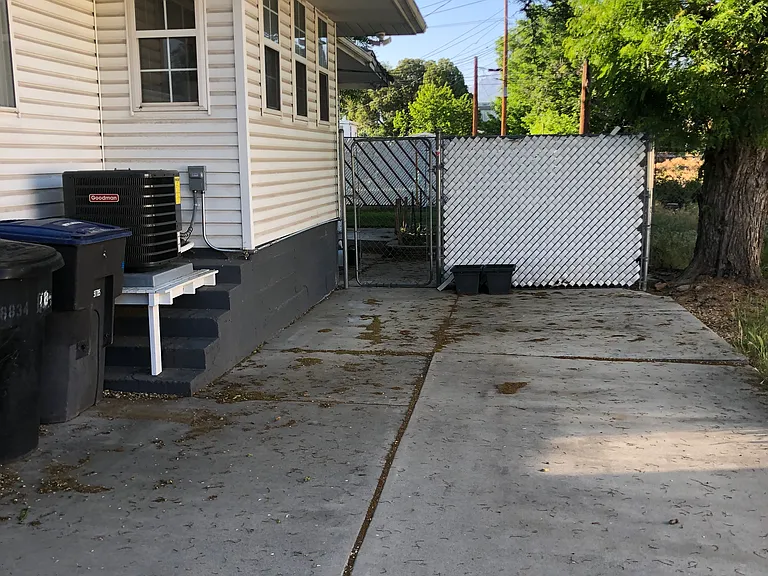 784 W 100 N — Photo 31