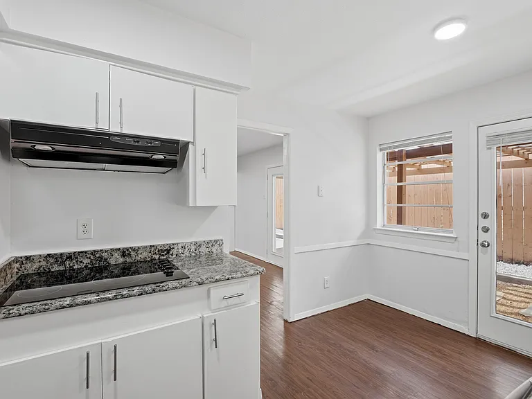 11231 Park Central Pl — Photo 13