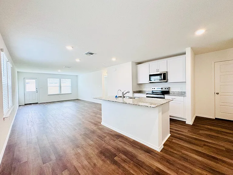 4089 Lily Glade Ln — Photo 8