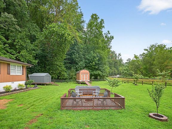 4th image of 8 Taylor Rd