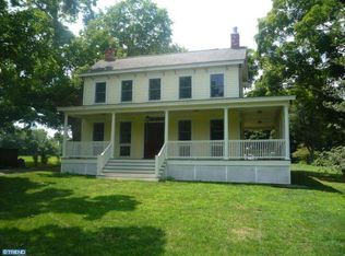 204 Davis Station Rd, Cream Ridge, NJ 08514