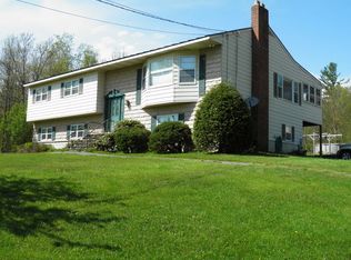 77 Grassano Dr, Bristol, VT 05443