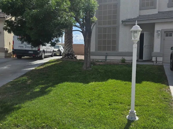 2701 Old Bear Canyon St, Las Vegas, NV 89156