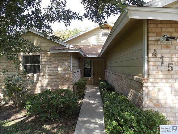 2nd image of 415 Woodlake Dr