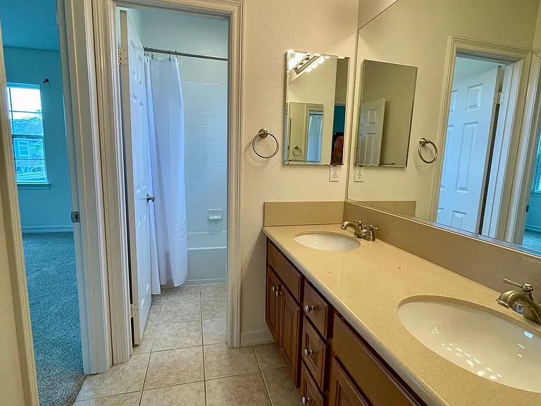 2133 Twain Ave — Photo 26