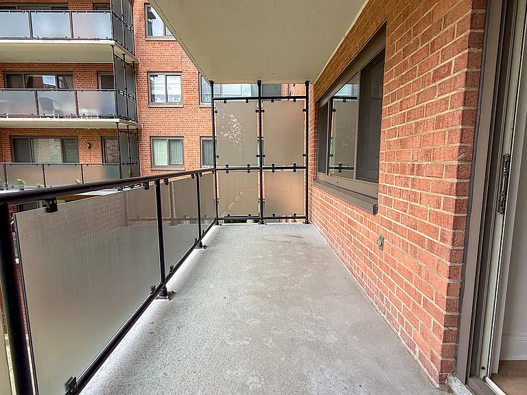 4201 Cathedral Ave NW #321E — Photo 9