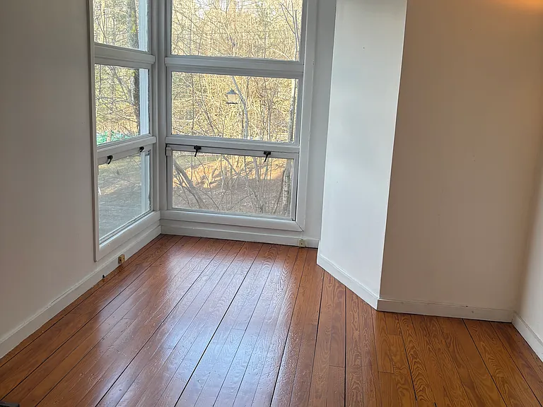 2397 Glasco Turn Pike — Photo 32