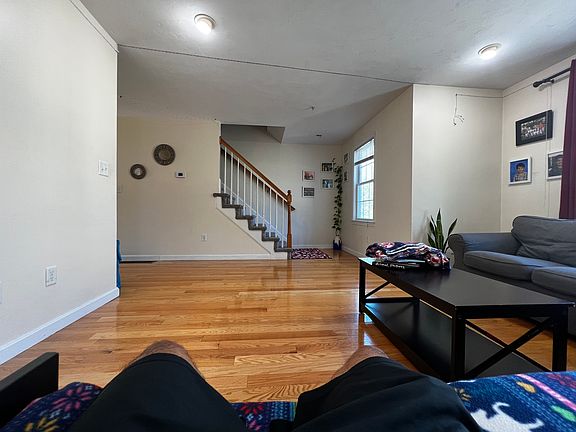 2nd image of 100 Nutting Rd Unit C2