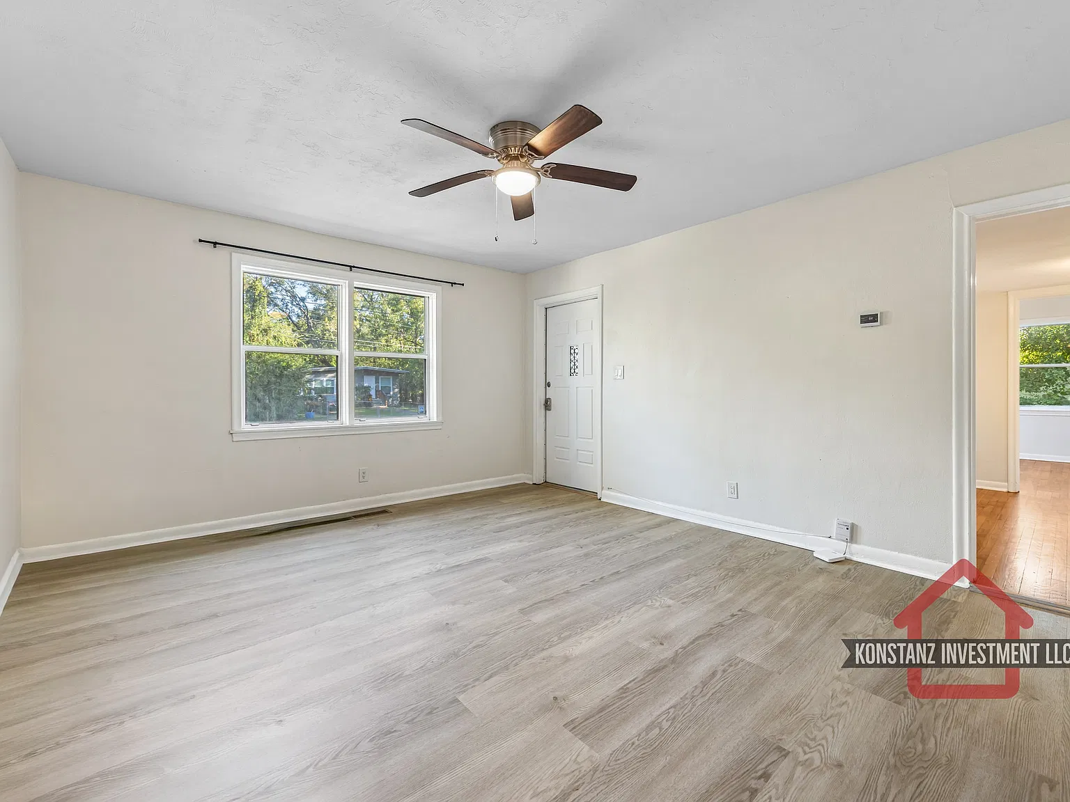 5 bed, 1300 sqft, $2,200 — Photo 4