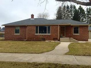 1917 32nd St, Two Rivers, WI 54241