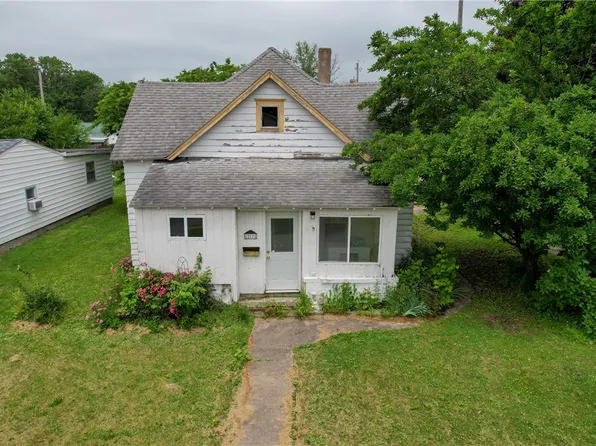 217 E Oak St, Georgetown, IL 61846