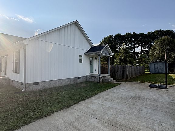 4th image of 42 Delaney Ct