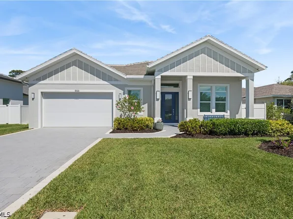 553 106th Ave N, Naples, FL 34108