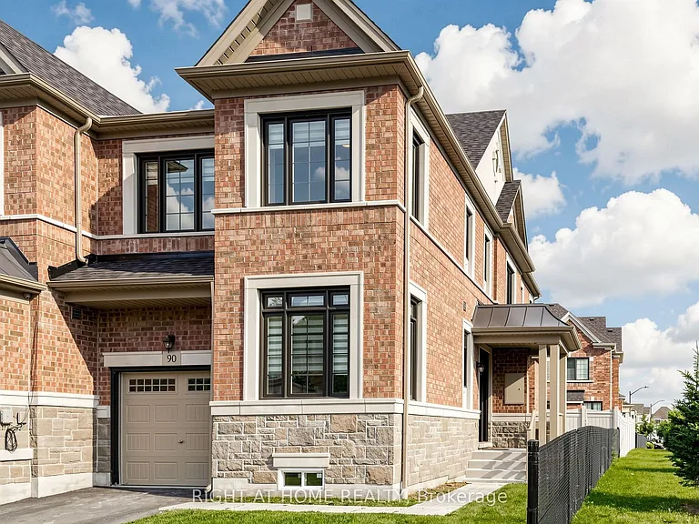 90 Laing Dr — Photo 1