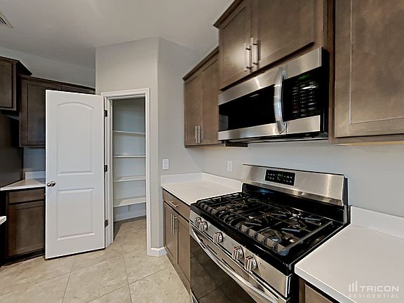 4th image of 30550 W Fairmount Ave