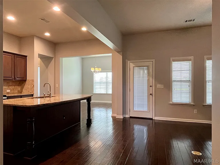 9408 Tillman Ct — Photo 17