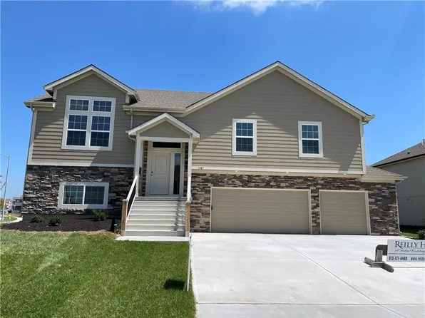 1487 N 162nd Ct, Basehor, KS 66007