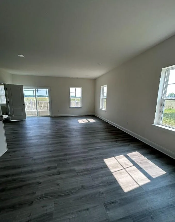 3 bed, 2.5 bath, 1606 sqft, $1,800 — Photo 4