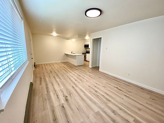 3rd image of 1488-1494 Sunrise Manor Way #2SUNR1490