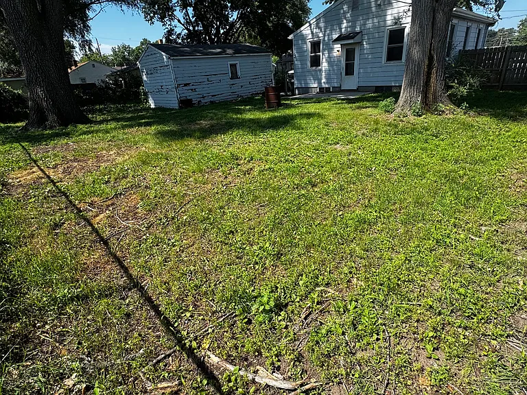 408 Christopher St — Photo 10
