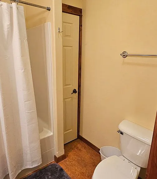 2334 W Beall St #1 — Photo 28