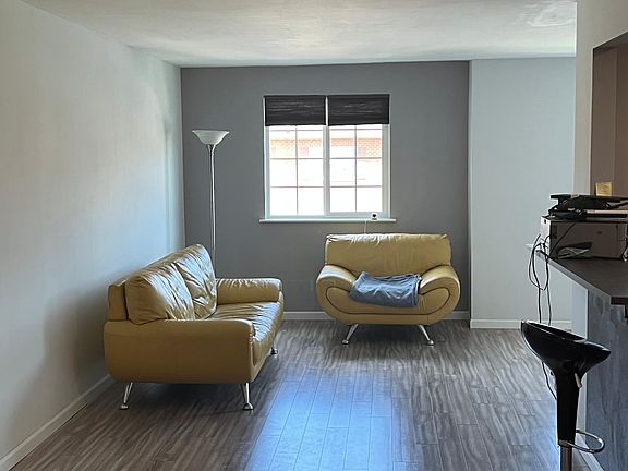 2nd image of 15167 Beverly Dr Floor 1