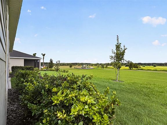 3rd image of 13547 NW CONVERGENCE BOULEVARD
