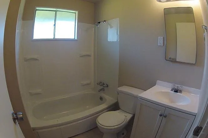 12403 Edgewood Ave SW — Photo 7
