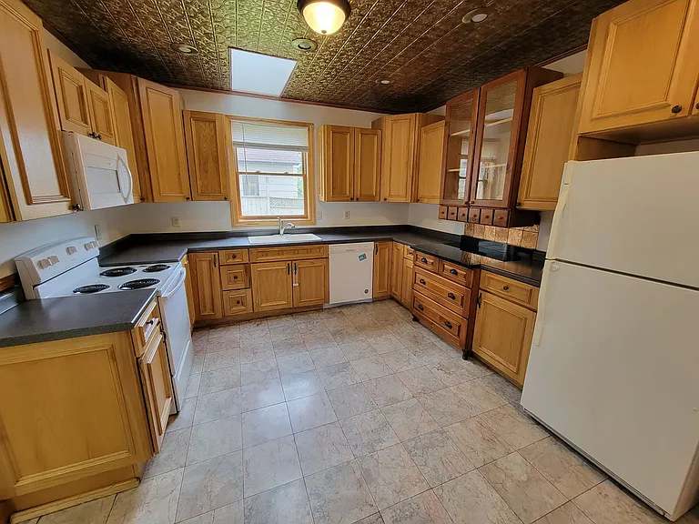 1601 Baxter Ave — Photo 19