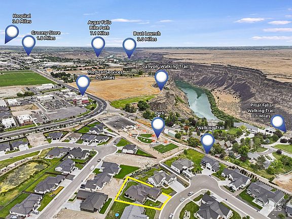 2nd image of 1529 Clear Creek Loop