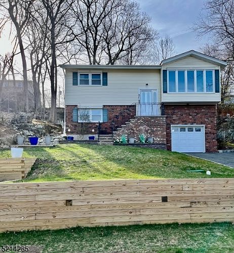 1st image of 29 Fordham Trl